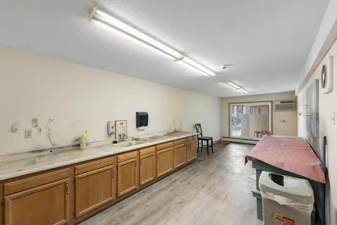 $174,900 | 4820 Park Commons Drive, Unit 235, St. Louis Park, MN 55416