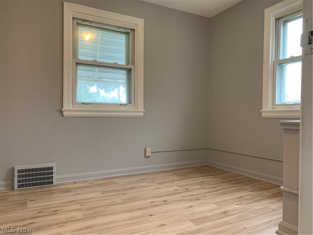 21105 Hansen Road Maple Heights, OH 44137 - Photo 12 of 24 Gallery Image 12