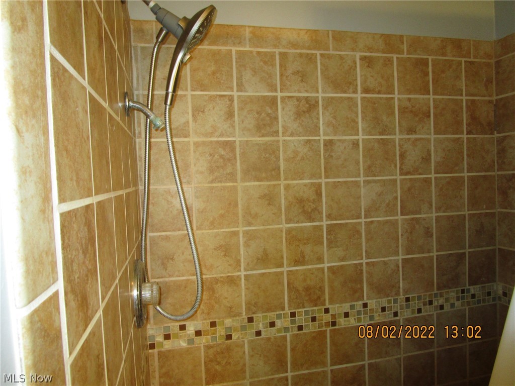 1336 Lewis Road Pierpont, OH 44082 - Photo 20 of 35 Gallery Image 20