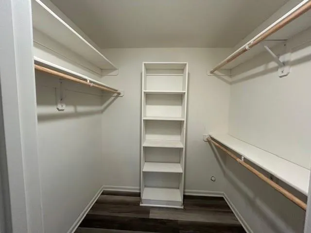 $365,000 | 21803 Massa Circle, Peculiar, MO 64078