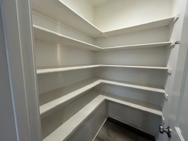 $365,000 | 21803 Massa Circle, Peculiar, MO 64078