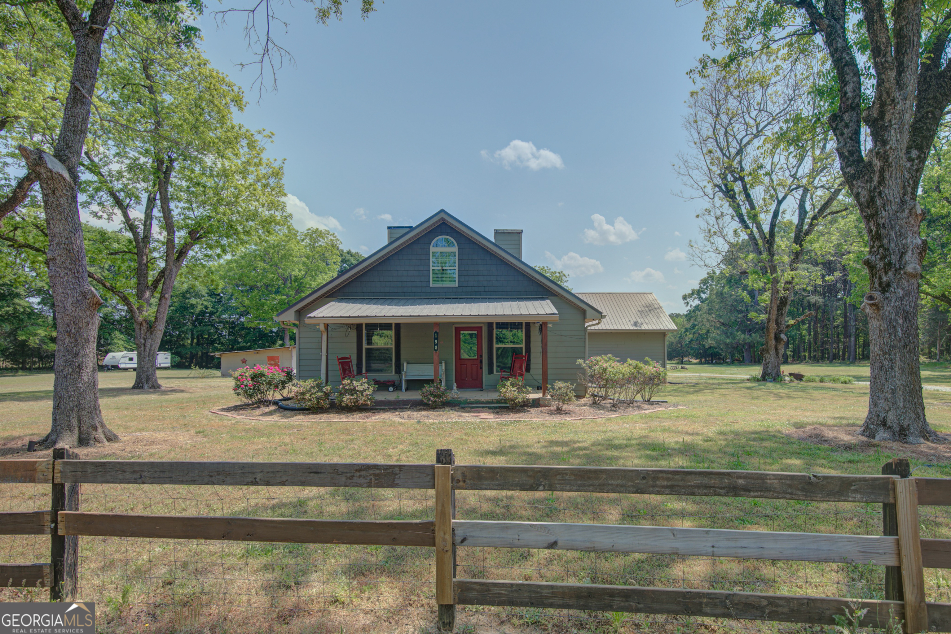 198 Matbeth Road Barnesville, GA 30204 - Photo 5 of 33