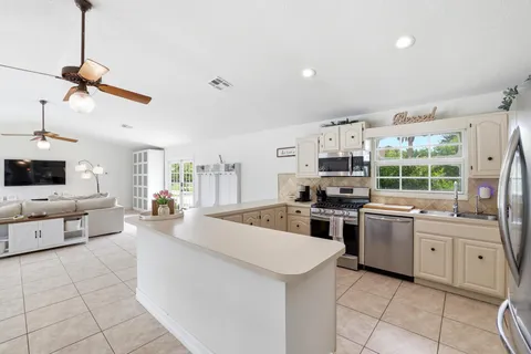 $2,000,000 | 785 Cindy Drive, Wellington, FL 33414