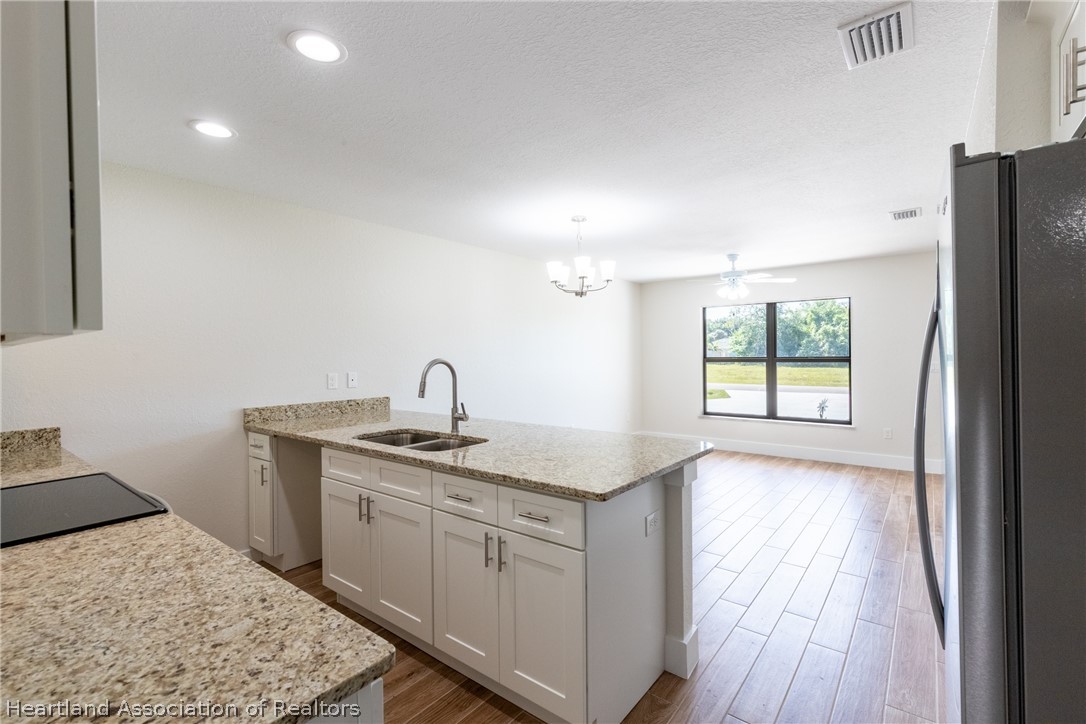 6301 Candler Terrace Sebring, FL 33876 - Photo 8 of 39