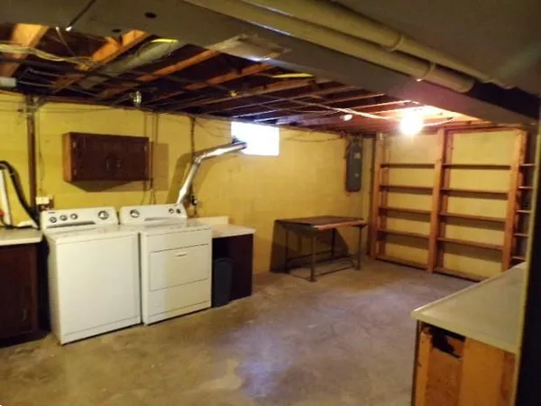 a view of a storage & utility room