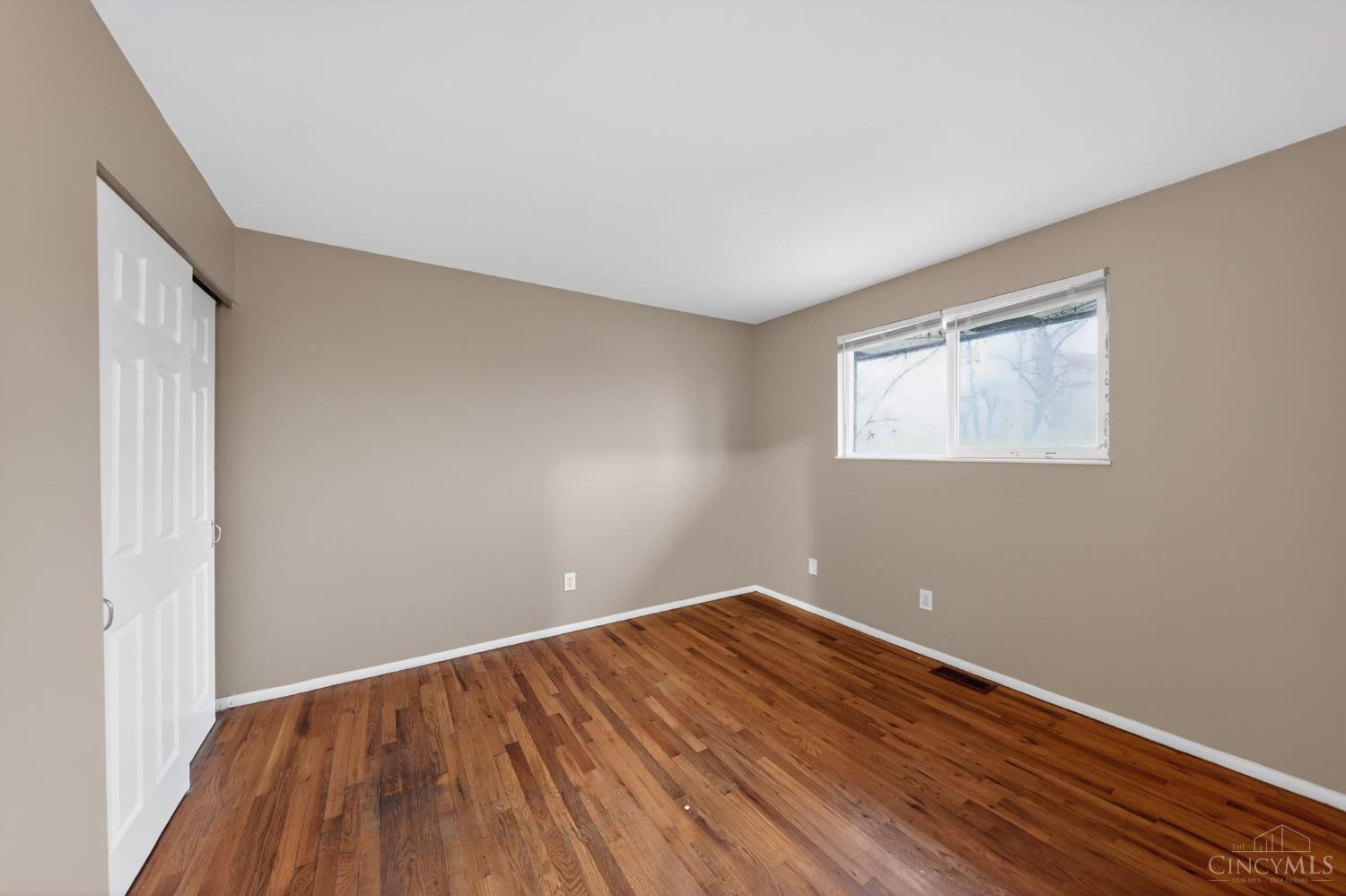 3250 Springdale Road Cincinnati, OH 45251 - Photo 8 of 30