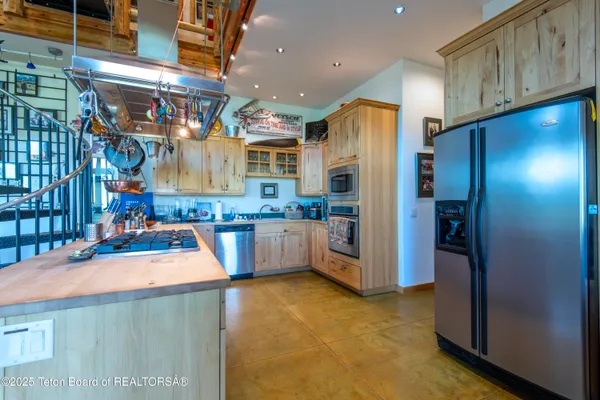 $2,300,000 | 1779 Falcon Lane, Driggs, ID 83422