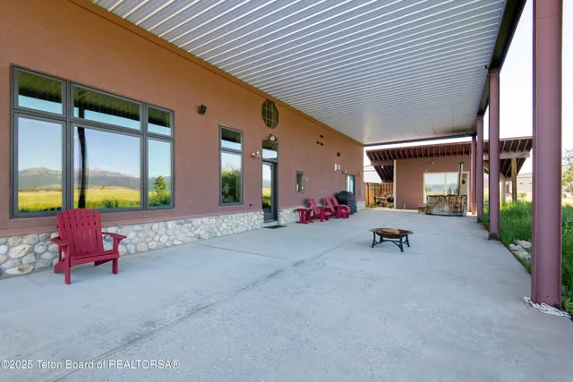 $2,300,000 | 1779 Falcon Lane, Driggs, ID 83422