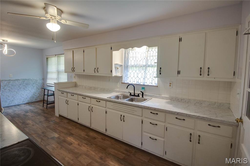 427 Ruth Avenue Cottage Hills, IL 62018 - Photo 15 of 46