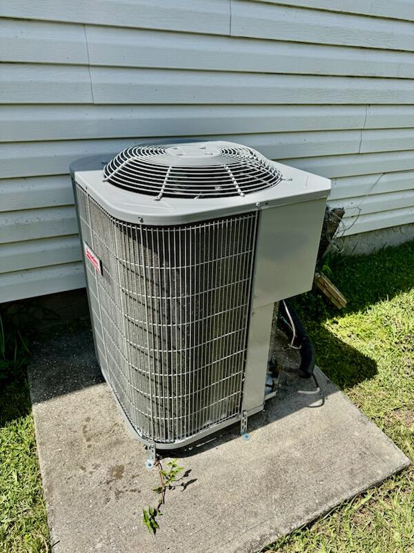 4350 Southwest 13th Avenue Okeechobee, FL 34974 - Photo 24 of 43 a view of a backyard with plants