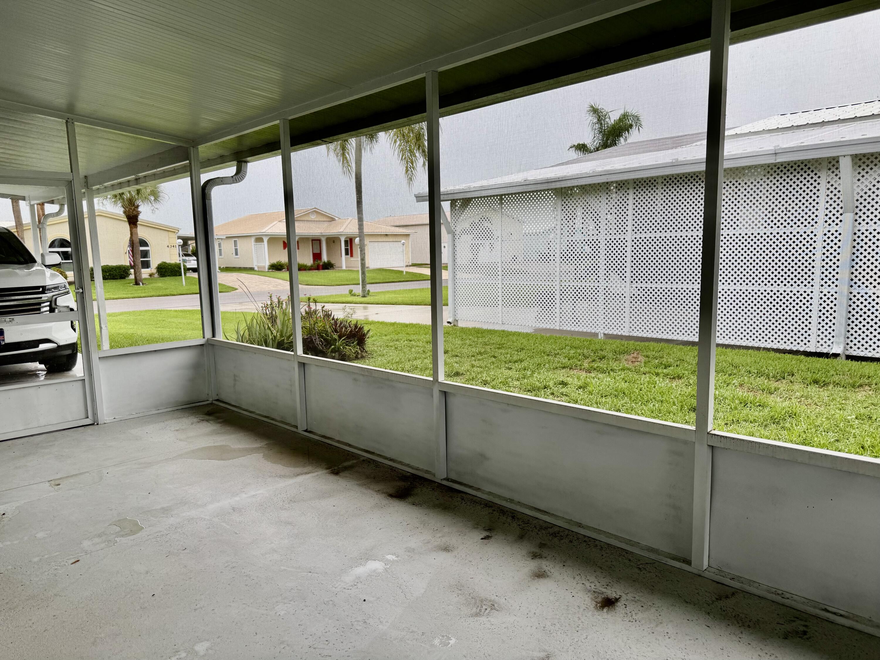 4350 Southwest 13th Avenue Okeechobee, FL 34974 - Photo 28 of 43 a view of an empty room with window