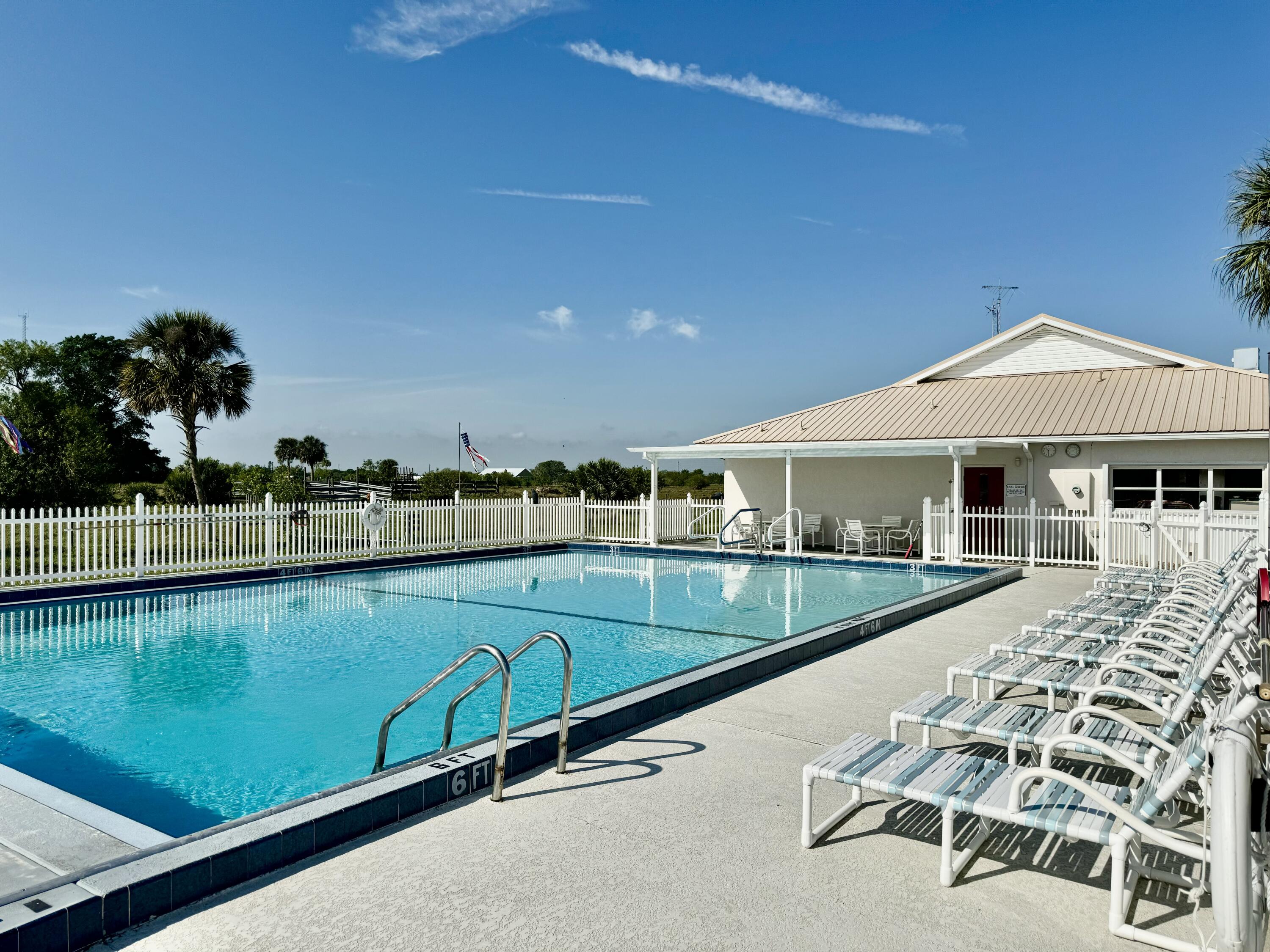 4350 Southwest 13th Avenue Okeechobee, FL 34974 - Photo 35 of 43 a view of a patio with chairs and potted plants