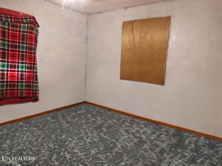 306 Warren Street Athens, TN 37303 - Photo 4 of 9 20240530135903025057000000-o