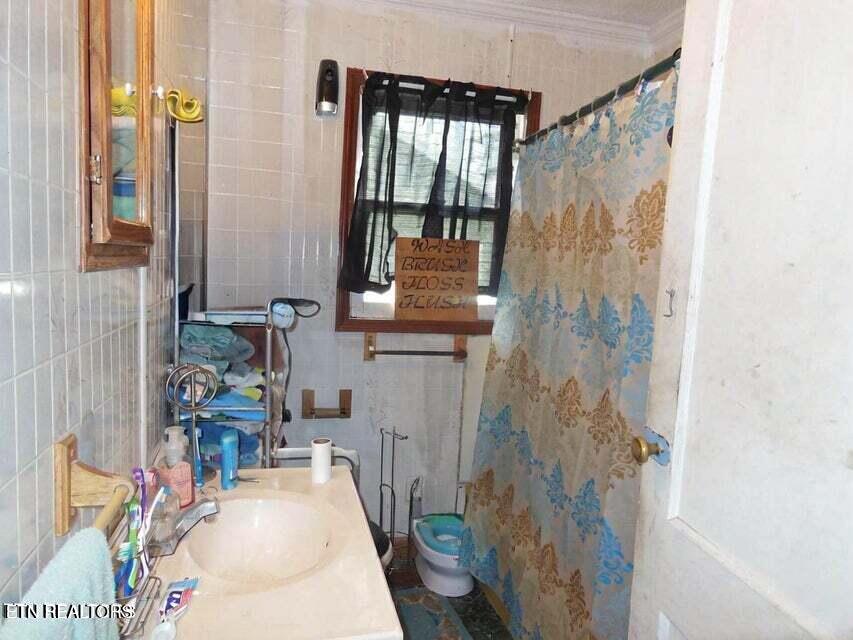 306 Warren Street Athens, TN 37303 - Photo 7 of 9 20240530135821171370000000-o