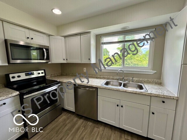 6627 Live Oak Road Indianapolis, IN 46214 - Photo 21 of 35