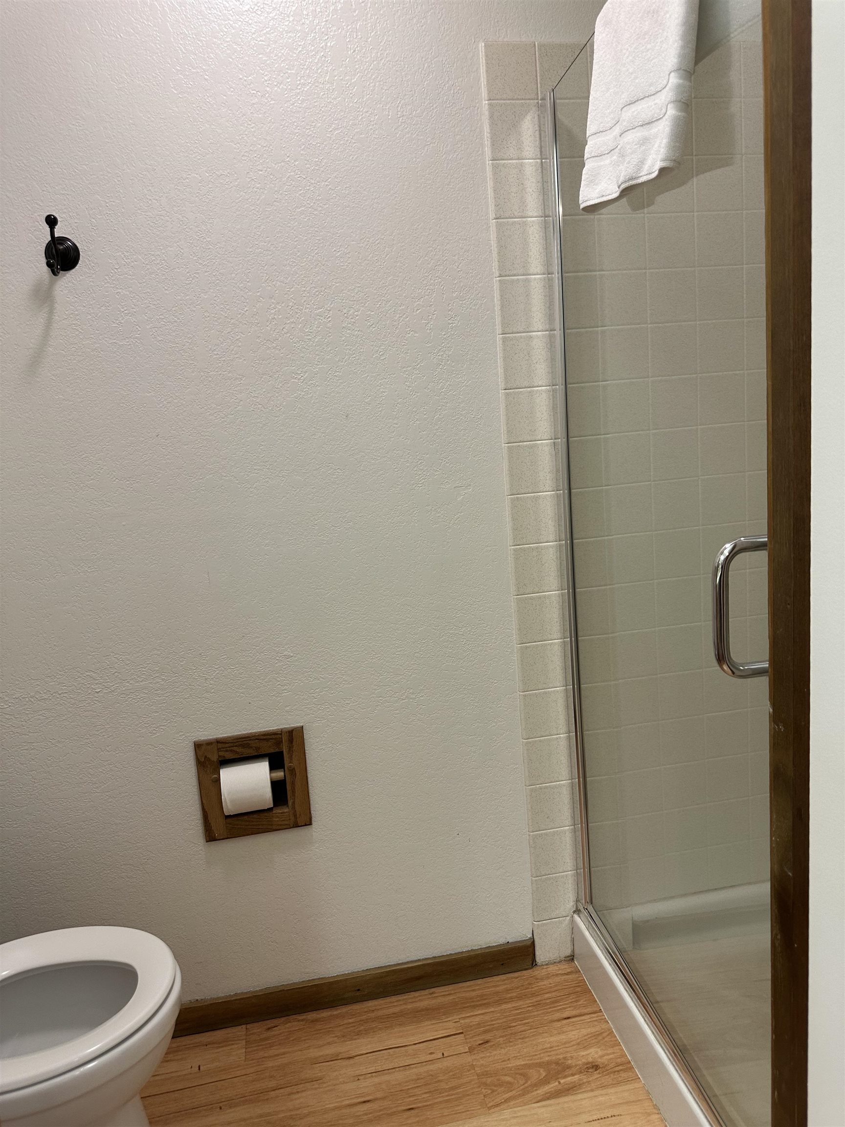315 Fascination, Unit 315 Mammoth Lakes, CA 93546 - Photo 11 of 44 Enclosed shower with tiled surround and glass door