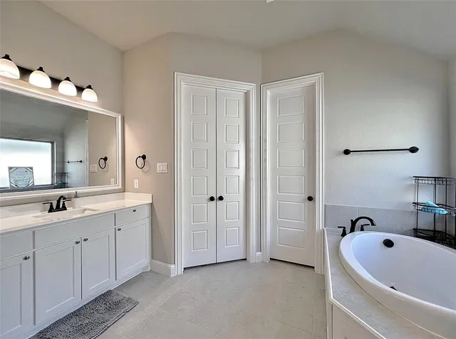 $2,695 | 1904 Shaila Drive, Mansfield, TX 76063