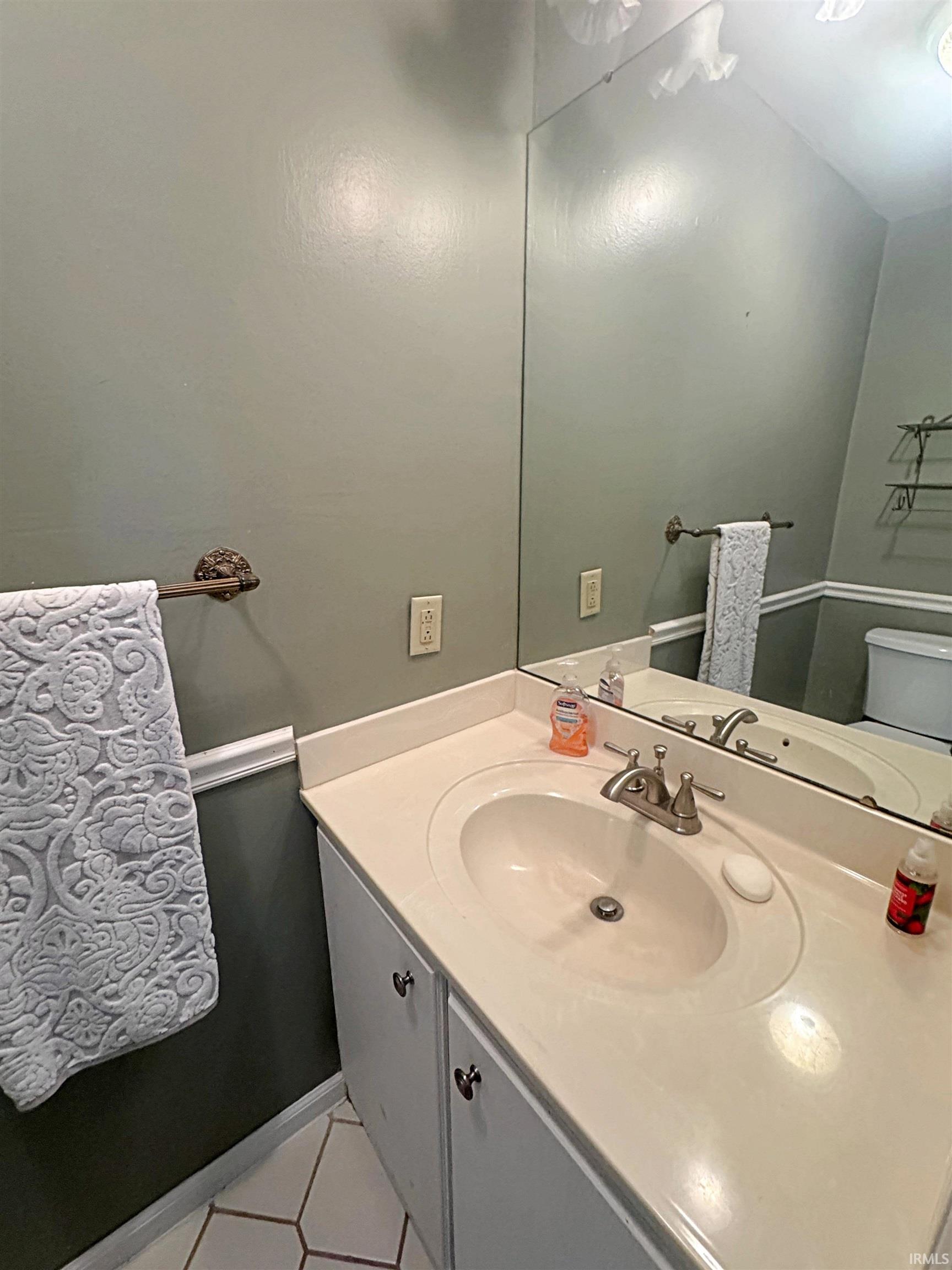 1725 Bedford Road Washington, IN 47501 - Photo 15 of 33