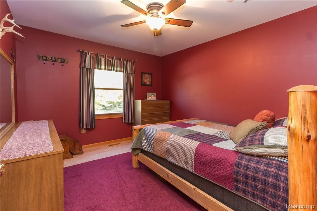 13726 South State Road Perry, MI 48872 - Photo 8 of 11 statebed2.jpg