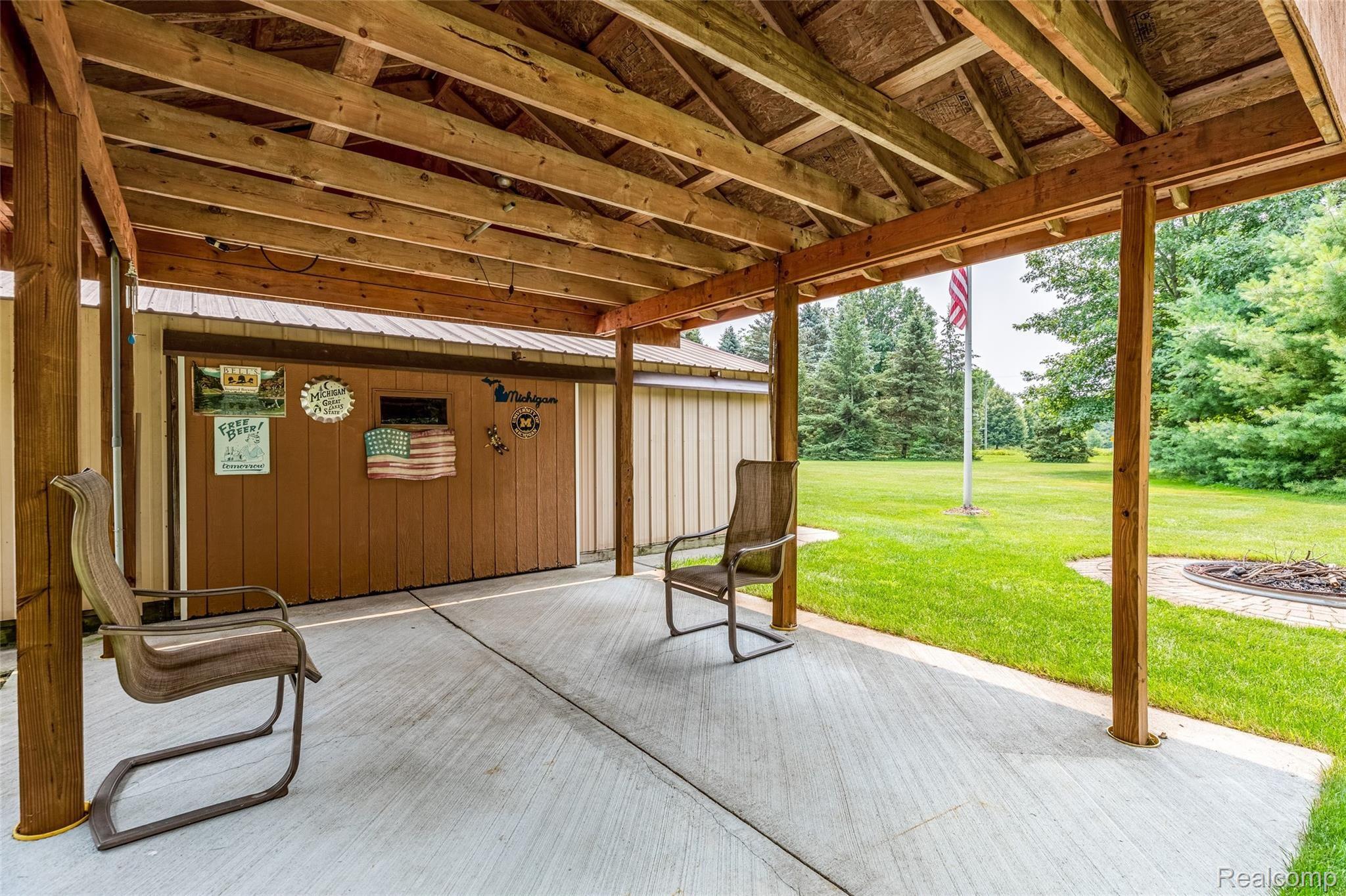 3787 Hooker Road Pinckney, MI 48169 - Photo 45 of 55 13.Barn