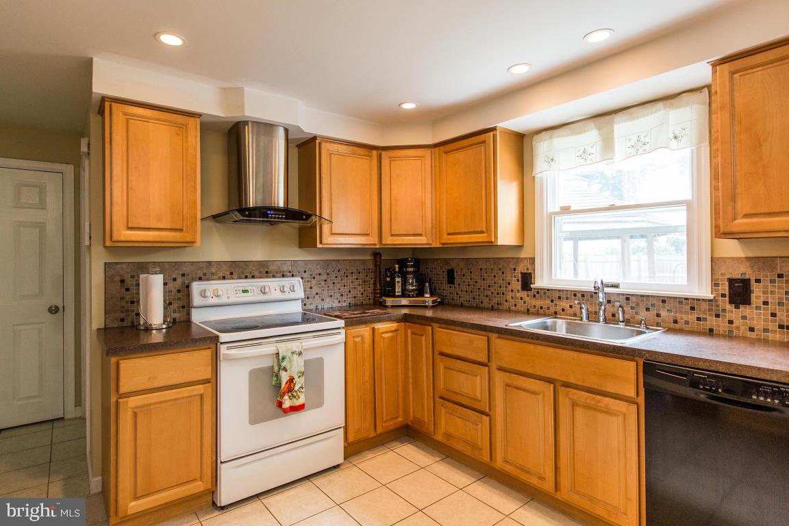 879 Hornig Road Lancaster, PA 17601 - Photo 7 of 57 Gallery Image 7