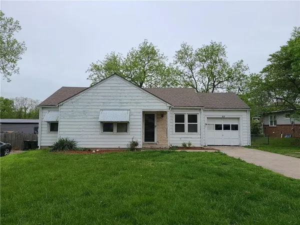 $145,000 | 103 Grant Drive, Warrensburg, MO 64093
