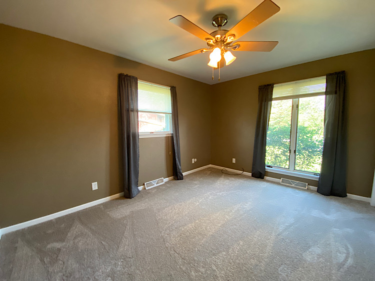 1628 North 2510th Road Ottawa, IL 61350 - Photo 13 of 24 an empty room with windows and fan