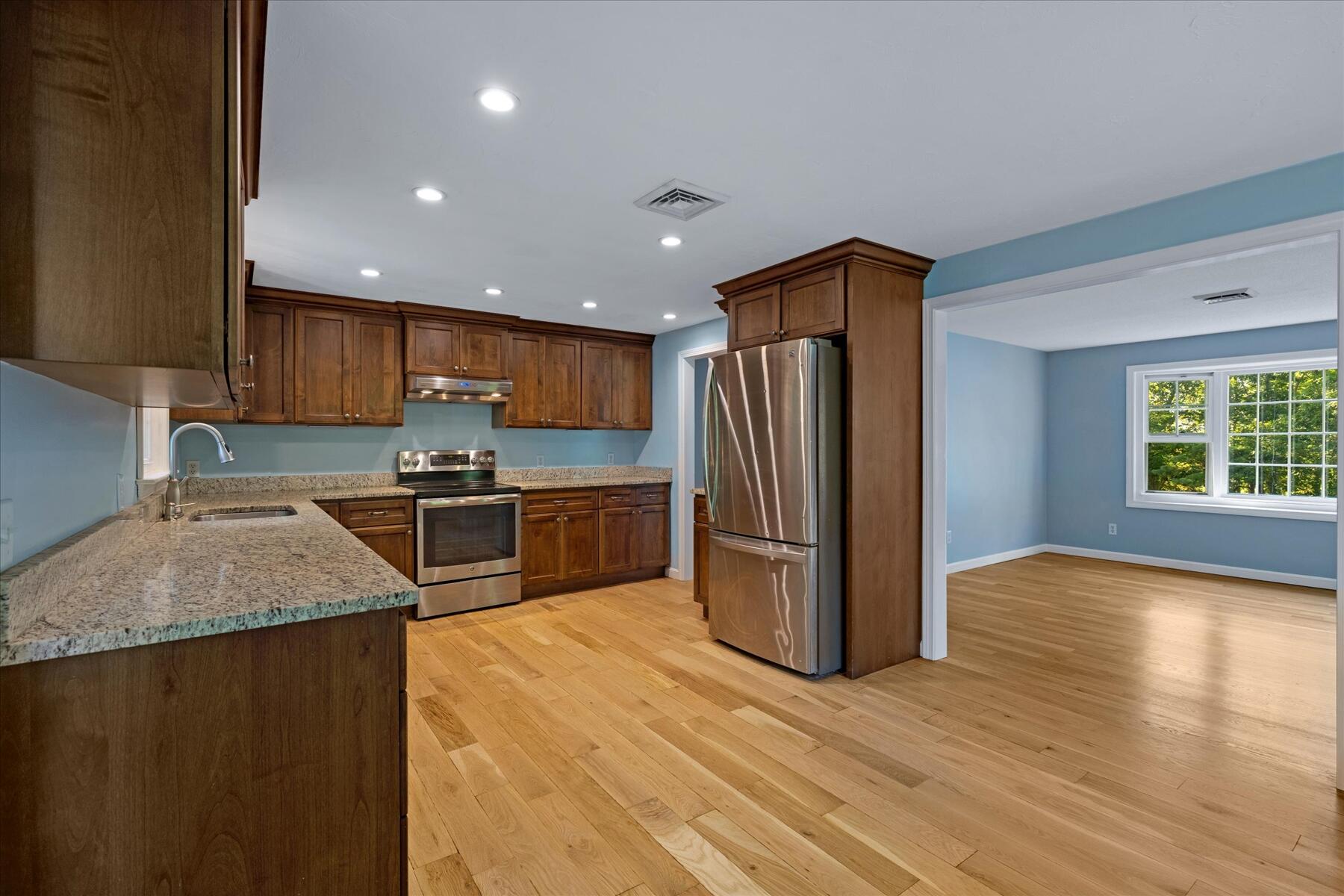 32 Crowell Road Sandwich, MA 02563 - Photo 16 of 45 21-MG_4749-r