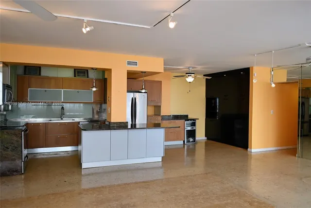 $239,000 | 2100 Sans Souci Boulevard, Unit E1, North Miami, FL 33181