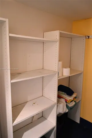 $239,000 | 2100 Sans Souci Boulevard, Unit E1, North Miami, FL 33181