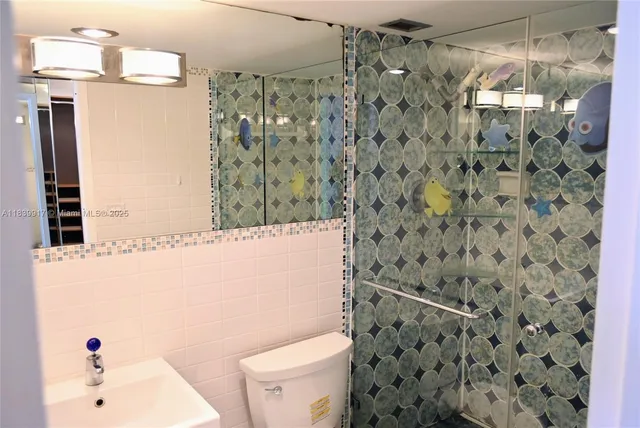 $239,000 | 2100 Sans Souci Boulevard, Unit E1, North Miami, FL 33181