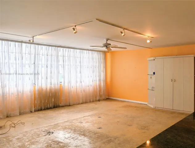 $239,000 | 2100 Sans Souci Boulevard, Unit E1, North Miami, FL 33181
