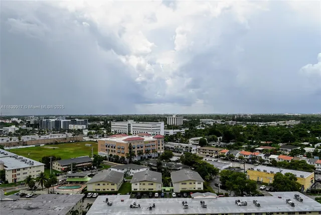 $239,000 | 2100 Sans Souci Boulevard, Unit E1, North Miami, FL 33181