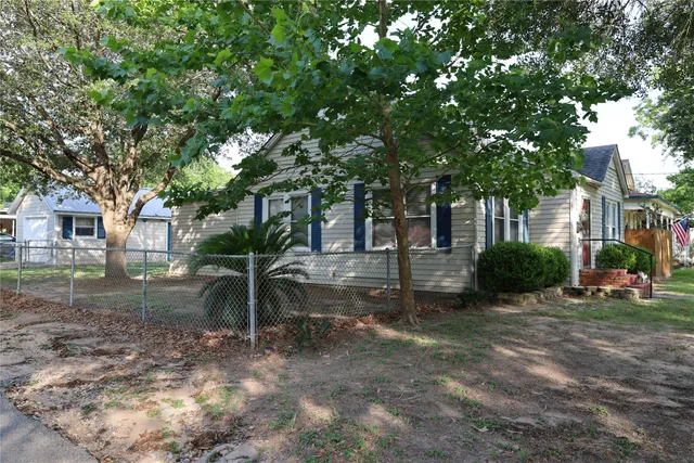 $159,500 | 603 Leon Street, Navasota, TX 77868