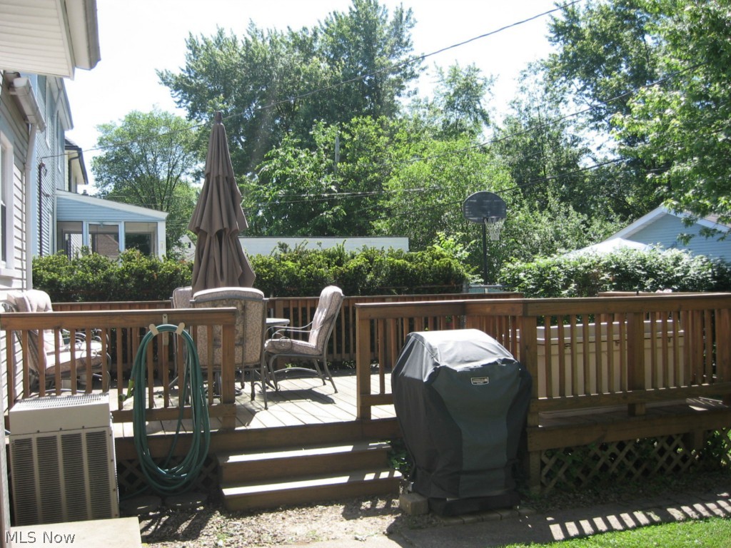 3444 Doris Road Cleveland, OH 44111 - Photo 3 of 13 Gallery Image 3