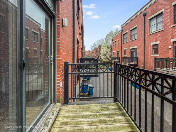 $526,500 | 814 West 15th Place, Chicago, IL 60608