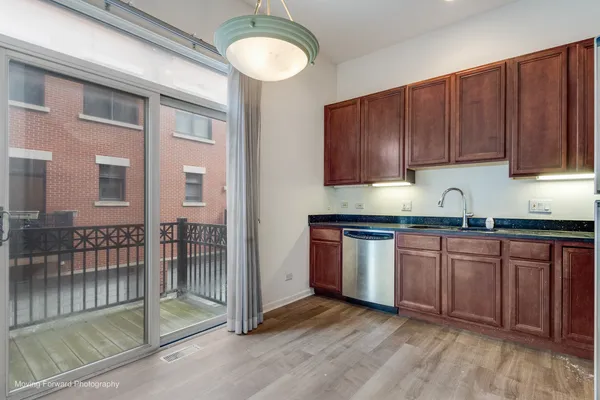$526,500 | 814 West 15th Place, Chicago, IL 60608