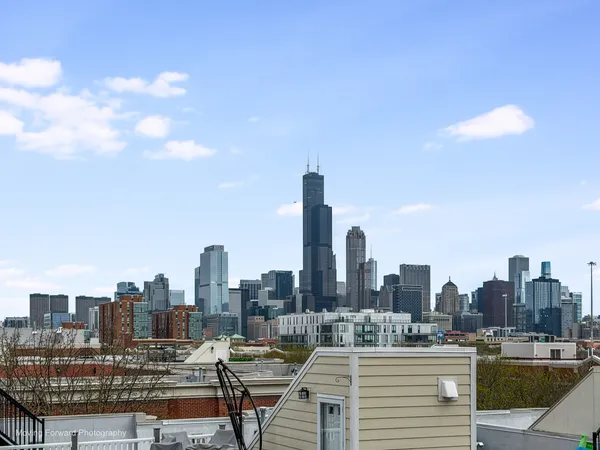 $526,500 | 814 West 15th Place, Chicago, IL 60608