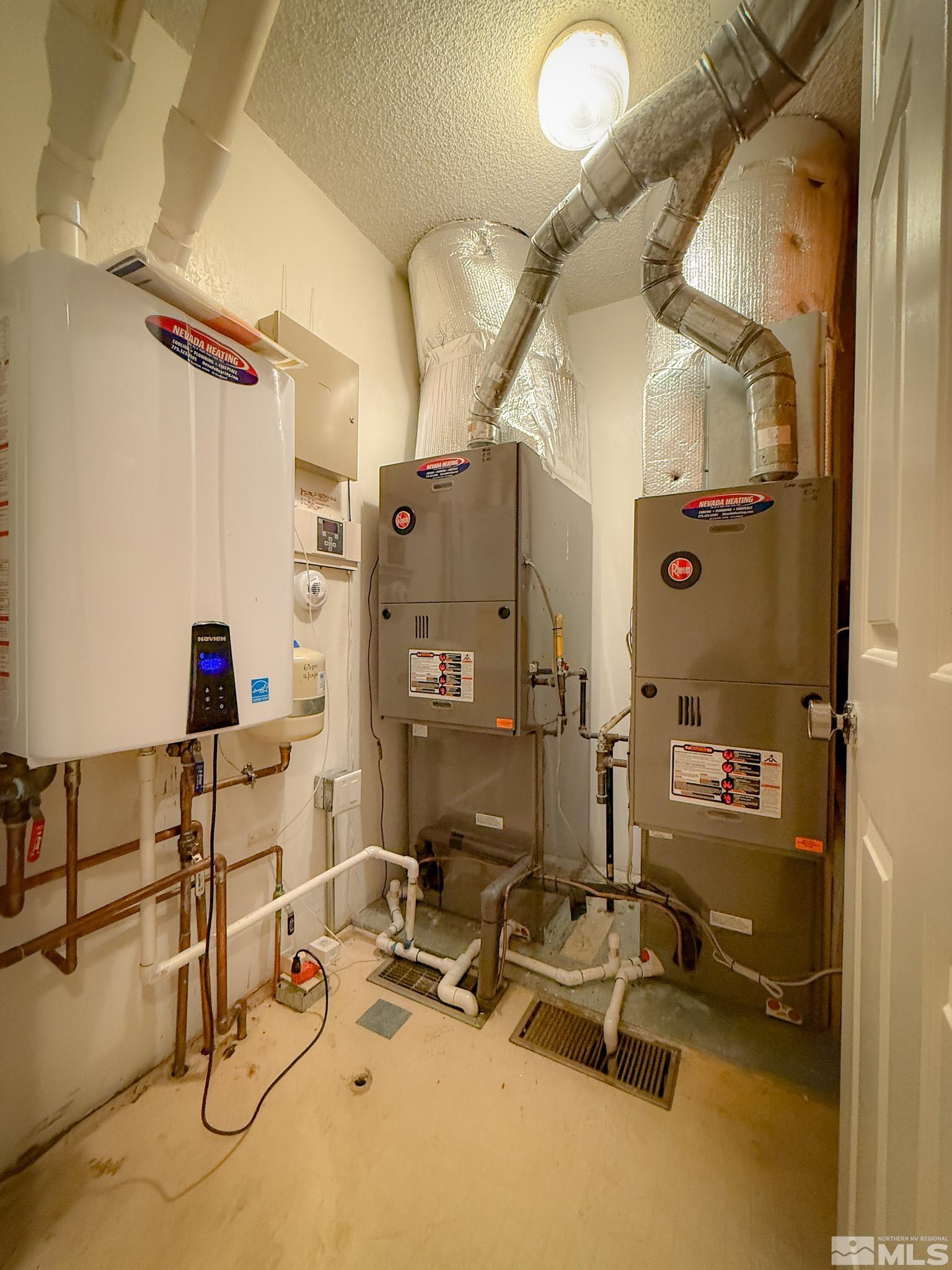 3775 Clover Way Reno, NV 89509 - Photo 29 of 40 a view of a room with gym equipment