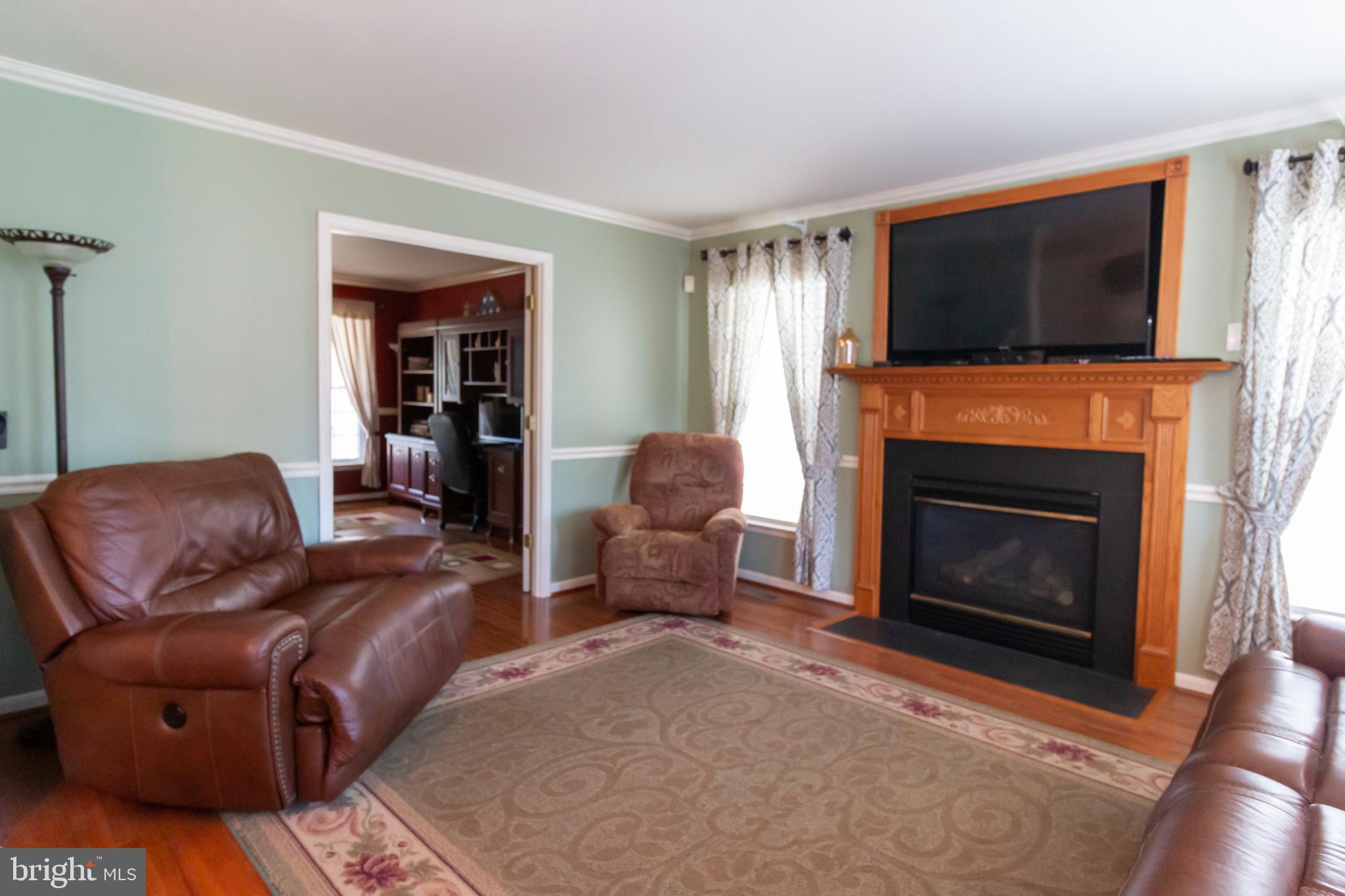 603 China Clipper Circle Baltimore, MD 21221 - Photo 28 of 66 Family room