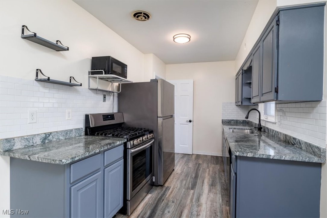 5775 Oberlin Road Amherst, OH 44001 - Photo 4 of 36 Kitchen updated 2022