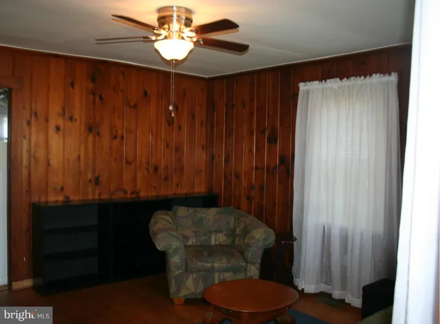 $1,500 | 809 Bancroft Avenue, Colonial Beach, VA 22443