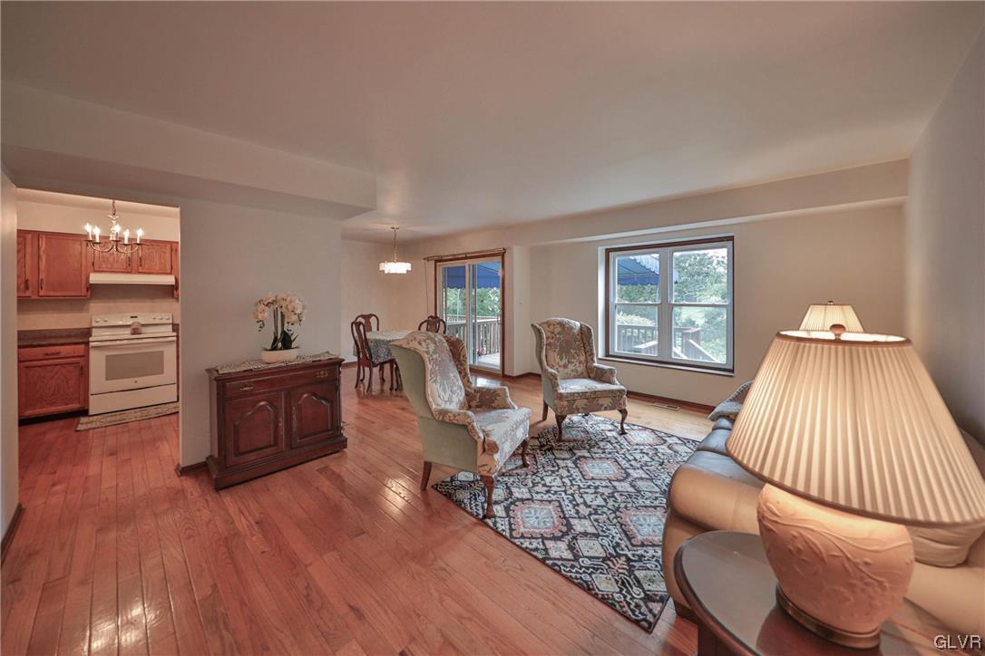 896 Briarstone Road Bethlehem, PA 18017 - Photo 11 of 25