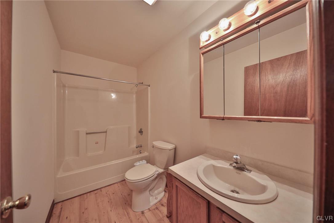 896 Briarstone Road Bethlehem, PA 18017 - Photo 17 of 25