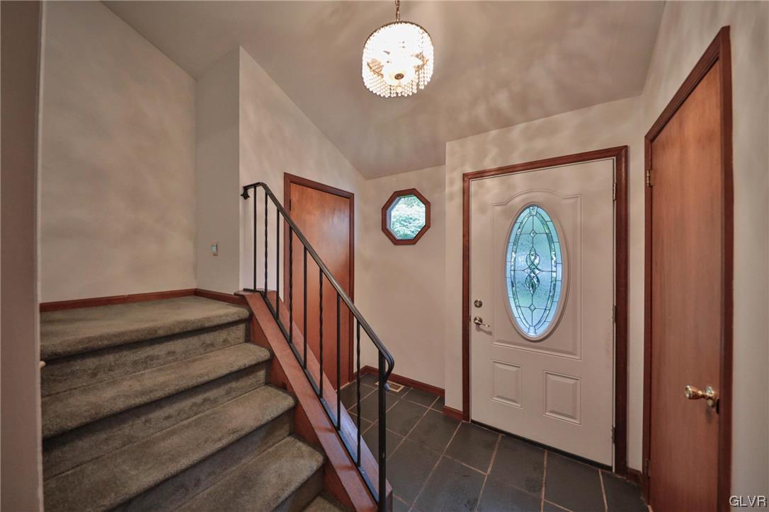 896 Briarstone Road Bethlehem, PA 18017 - Photo 3 of 25