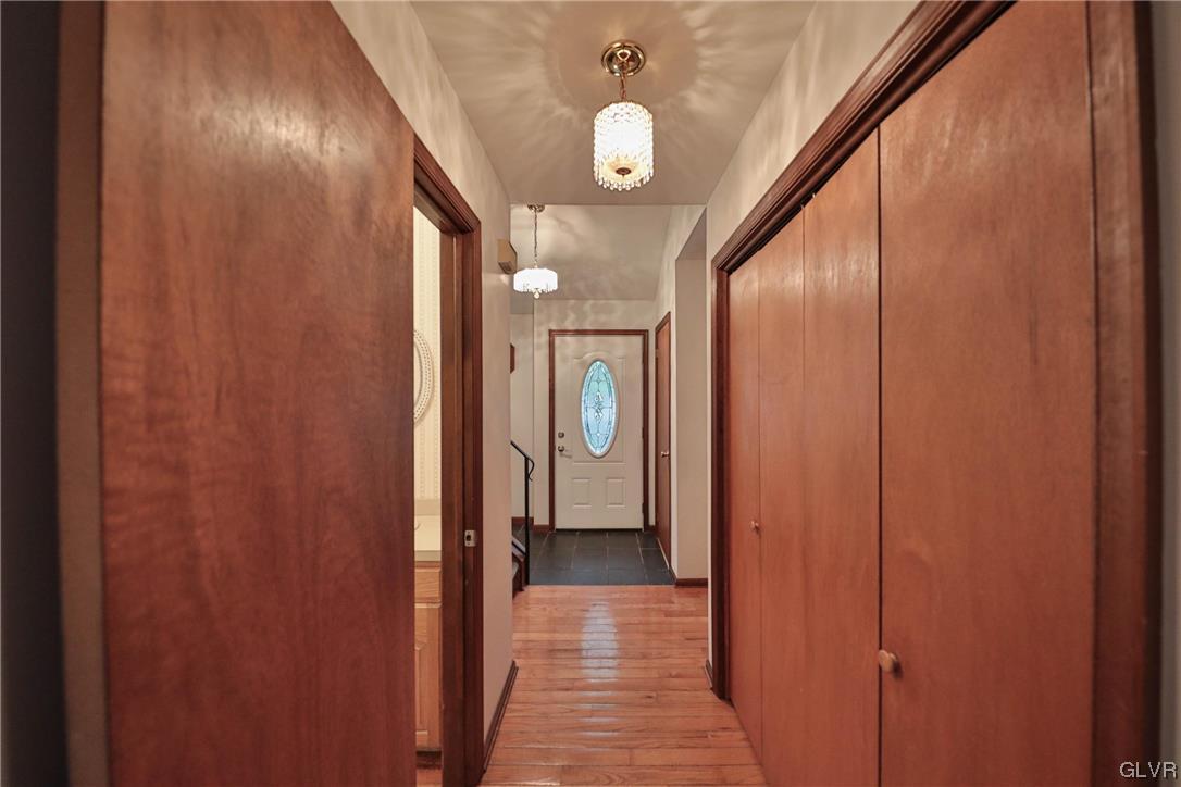 896 Briarstone Road Bethlehem, PA 18017 - Photo 5 of 25