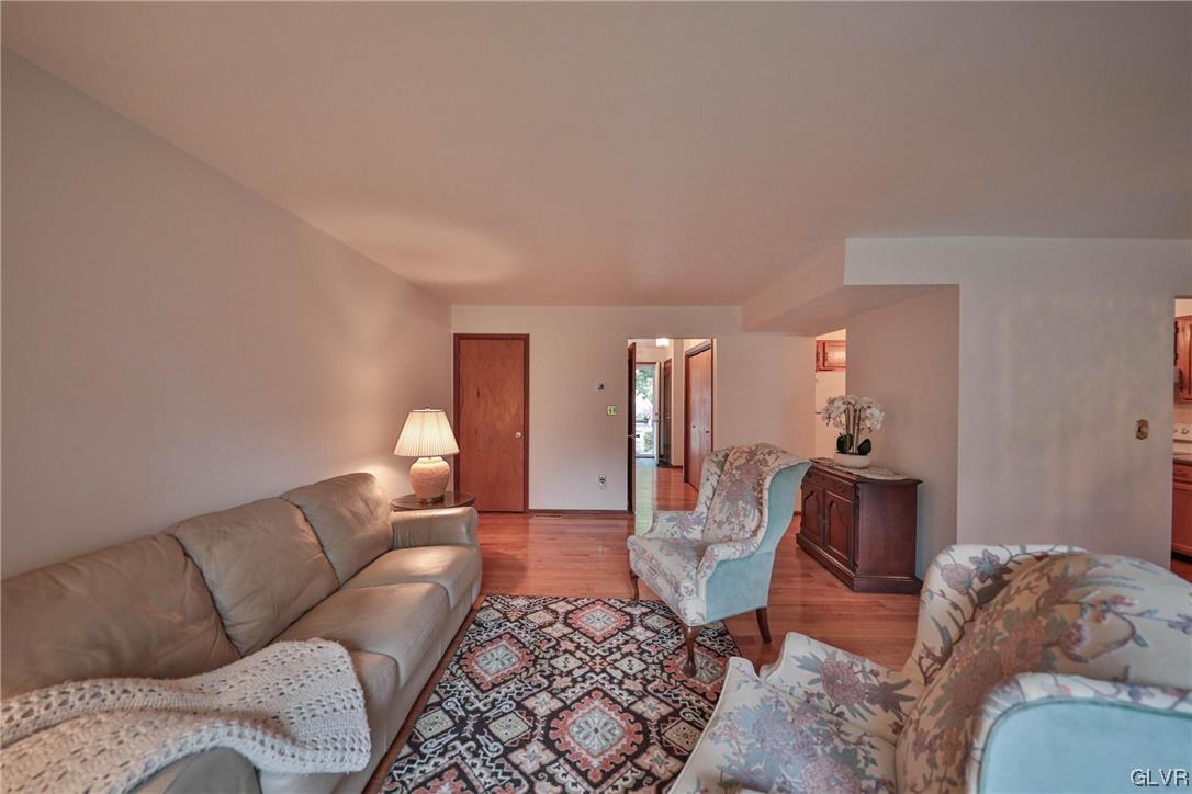 896 Briarstone Road Bethlehem, PA 18017 - Photo 9 of 25