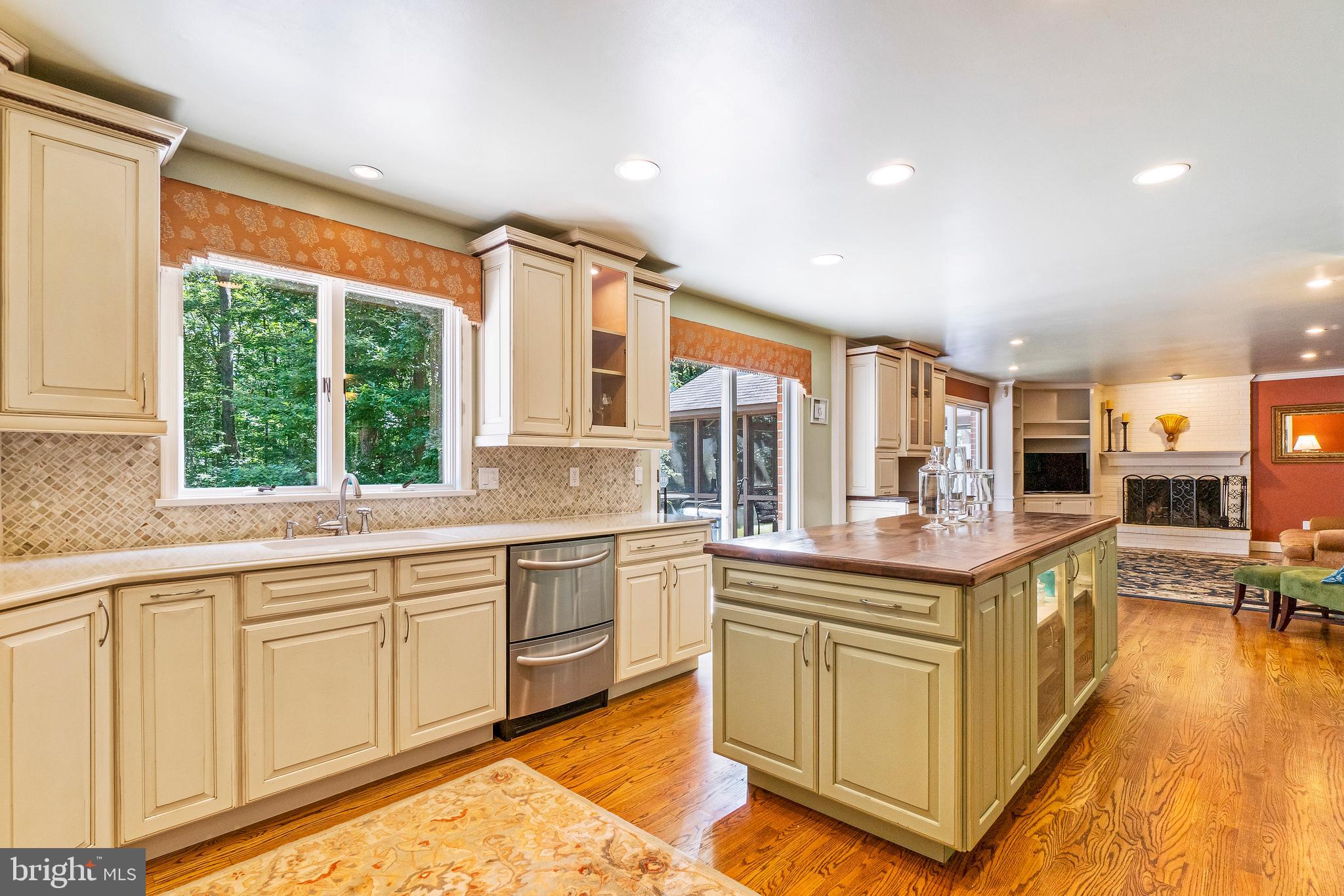2106 Tufton Ridge Road Reisterstown, MD 21136 - Photo 12 of 41 Gourmet Kitchen Completely Remodeled in 2008
