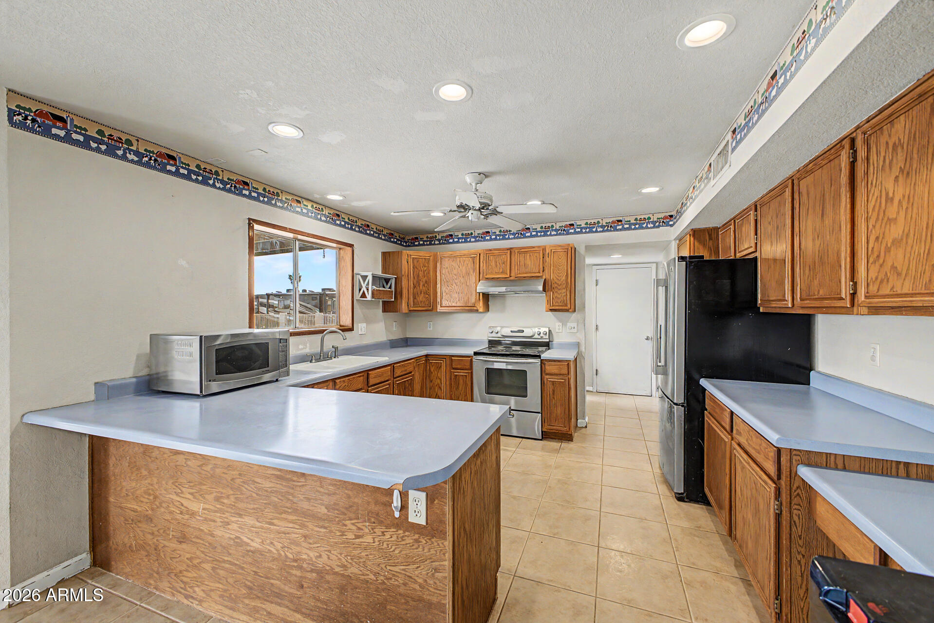 8807 West Williams Road Peoria, AZ 85383 - Photo 13 of 62 Kitchen