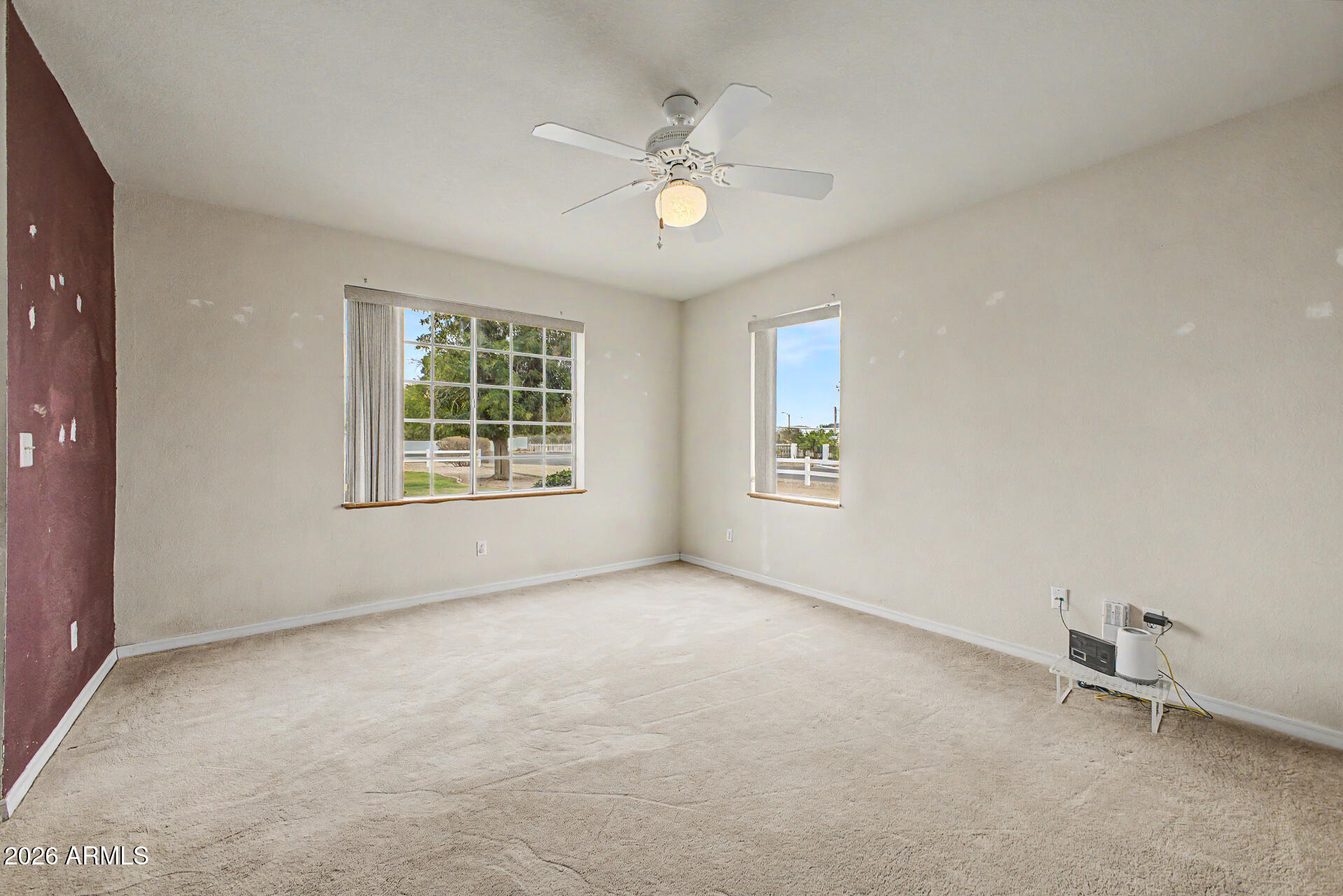 8807 West Williams Road Peoria, AZ 85383 - Photo 6 of 62 Living 1